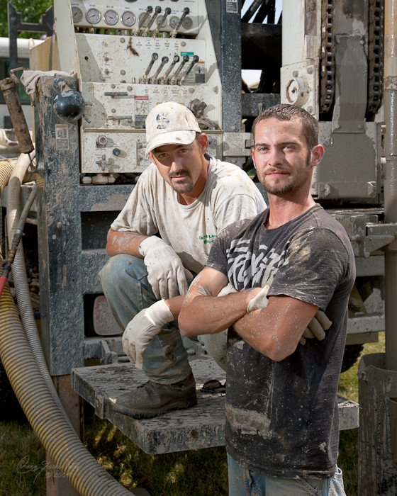 Workers before and after Photoshop